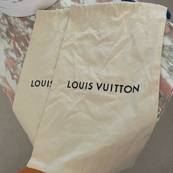 Shoes - Picture 11 of 14